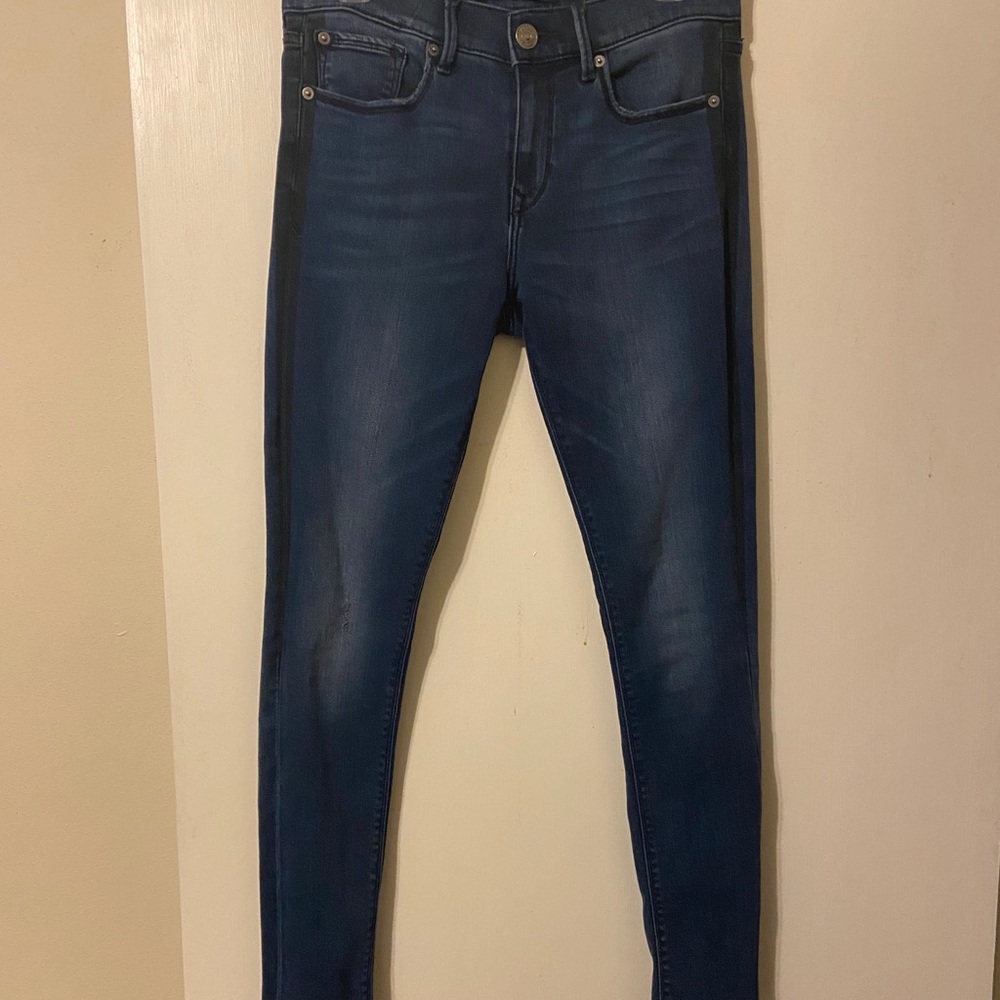Express jeans w black stripe down the side!!